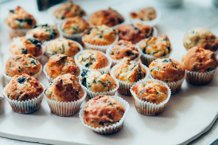 Куриные маффины со шпинатом