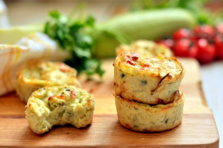 Куриные маффины с кабачком