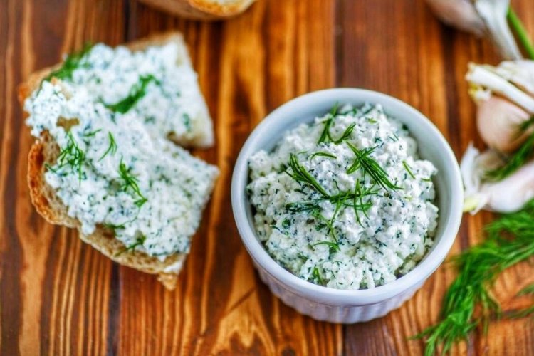 Паста-намазка из брынзы