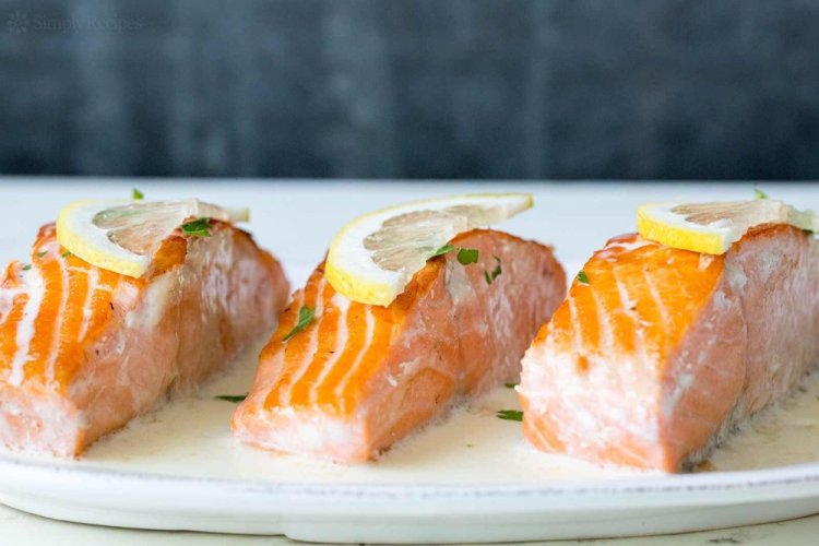 Семга в сливочном соусе с белым вином