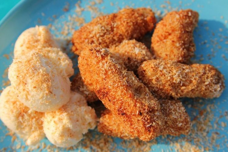 Жареные бананы в кокосовой панировке