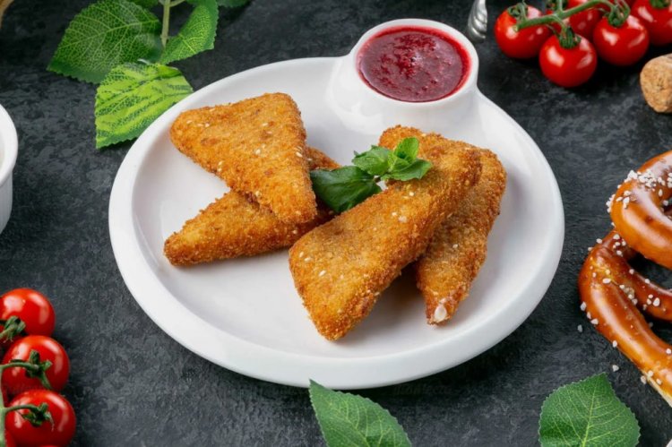 Жареный сулугуни в кунжутном кляре