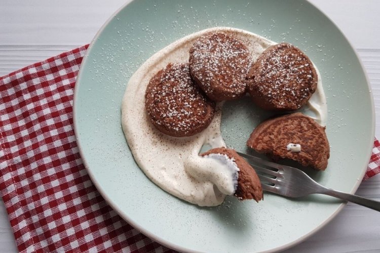 Шоколадные сырники из рикотты