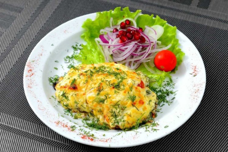 Мясо по-французски в аэрогриле