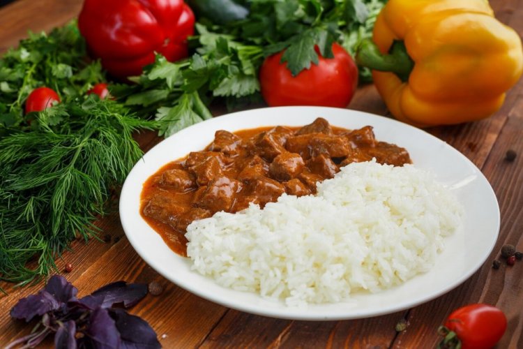 Подлива с говядиной к рису