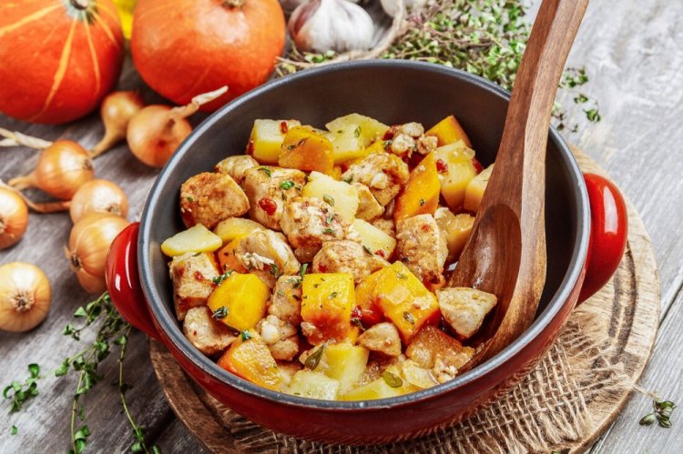 Филе индейки с тыквой в духовке