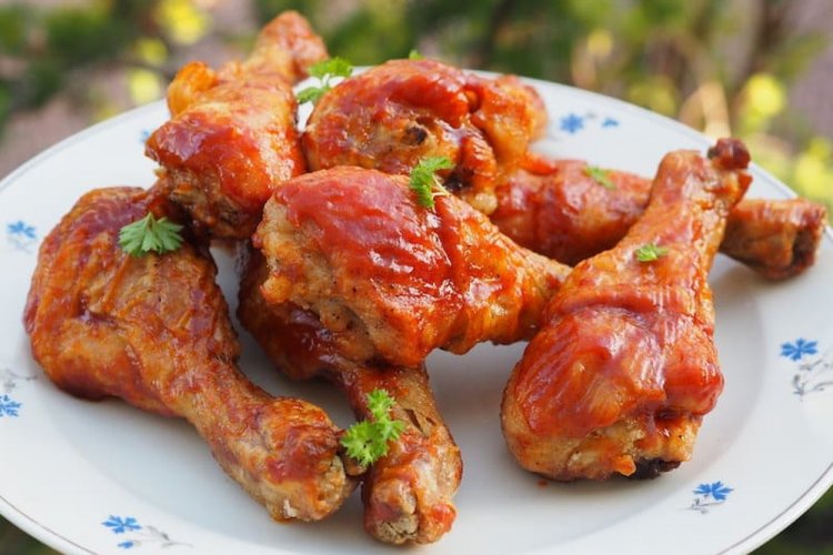 Запеченные куриные ножки в томате