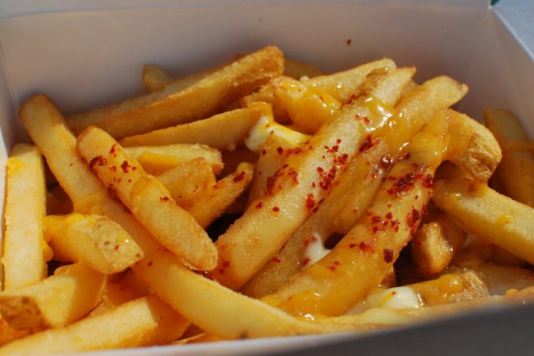 Картошка фри с паприкой в духовке