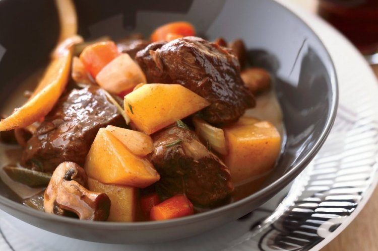 Тушеная баранина в пиве