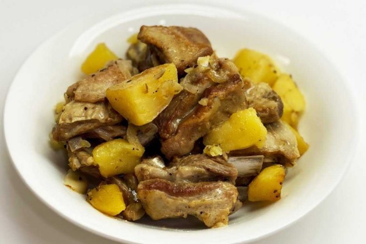 Тушеная баранина с картошкой