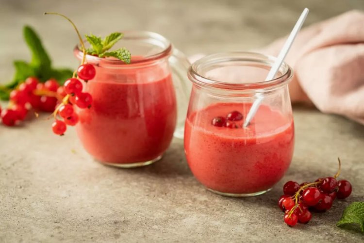 Мусс из черной и красной смородины с манкой