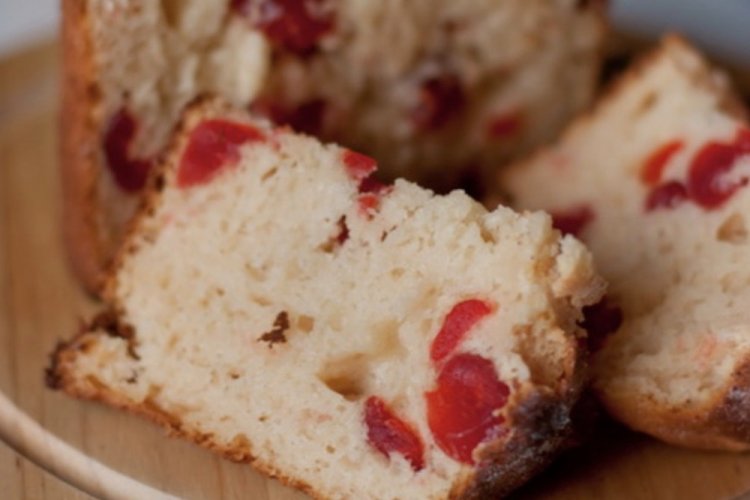 Пасхальный кулич с вишней в хлебопечке