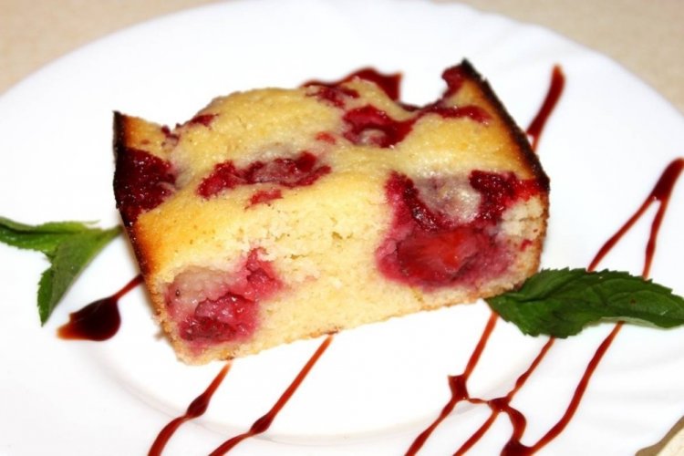 Манник с земляникой