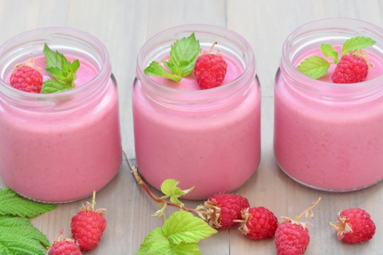 Сырная панна-котта с малиной