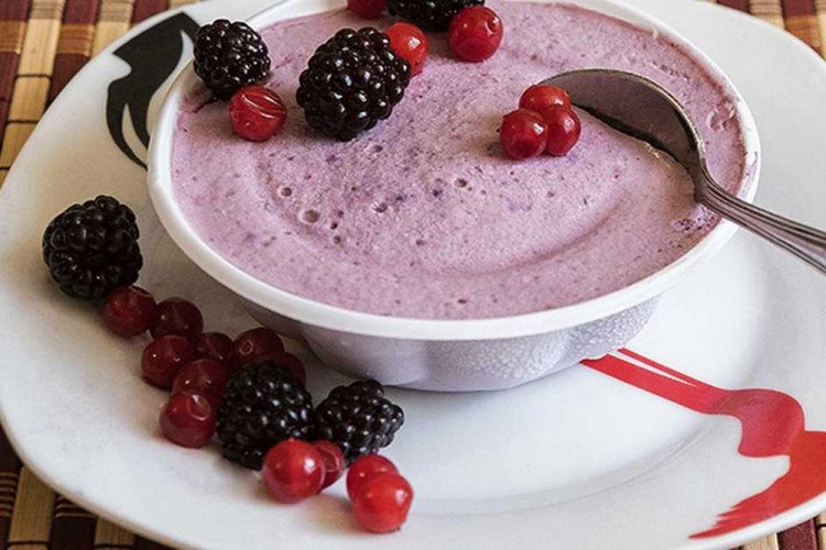 Творожный десерт из шелковицы