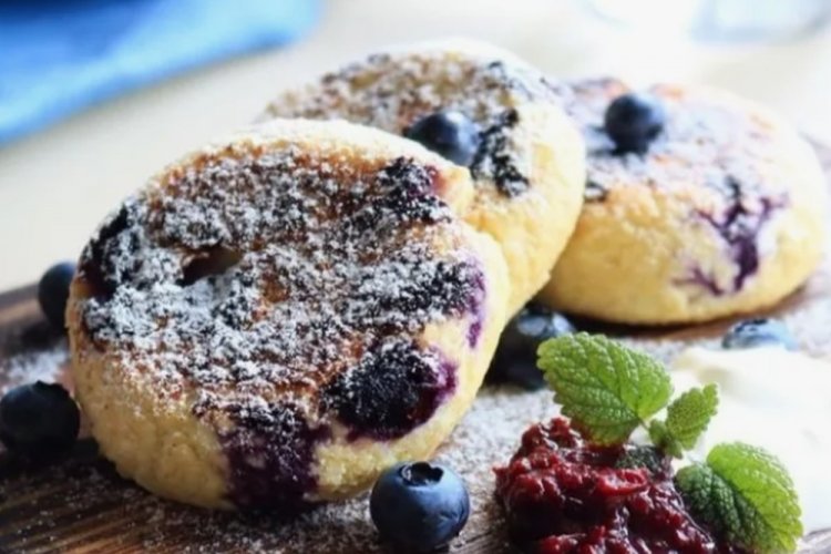 Сырники с голубикой