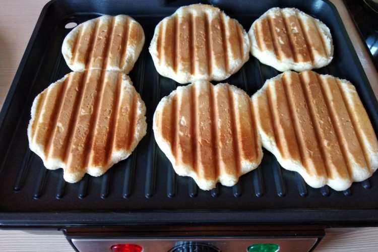 Пресные вафли на гриле