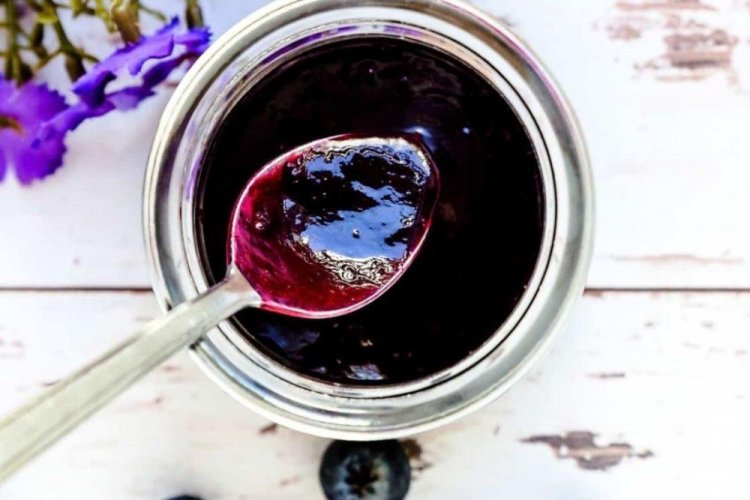 Черничный соус к мясу