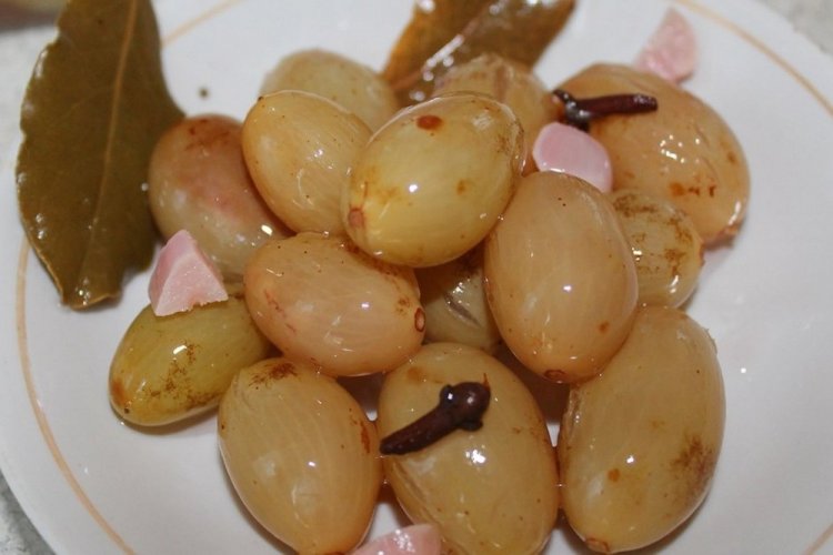 Самый простой маринованный виноград