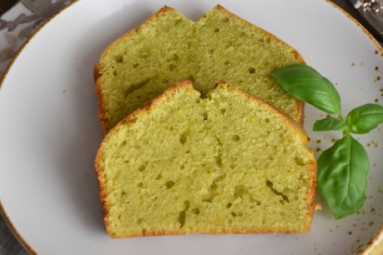 Сливочный кекс с базиликом