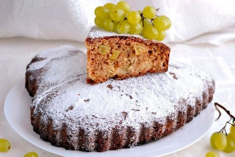 Кекс с виноградом и овсянкой