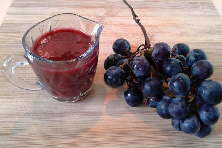 Острый соус из винограда Изабелла