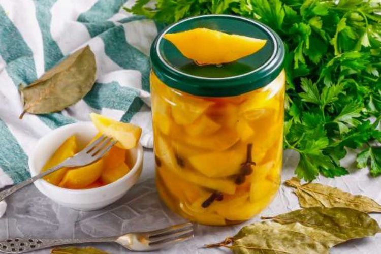 Маринованная айва на зиму