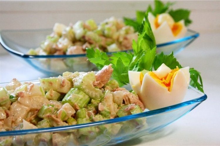 ПП салат с тунцом и сельдереем