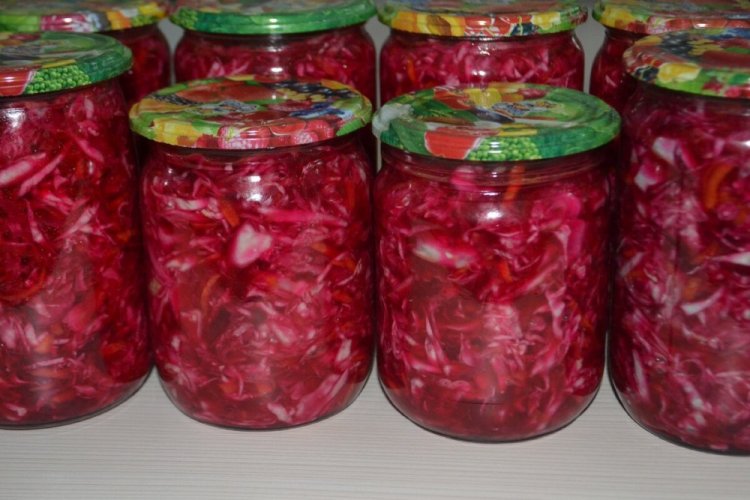 Салат со свеклой и капустой на зиму без стерилизации