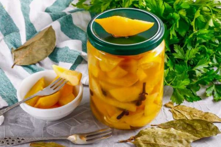 Маринованная айва на зиму