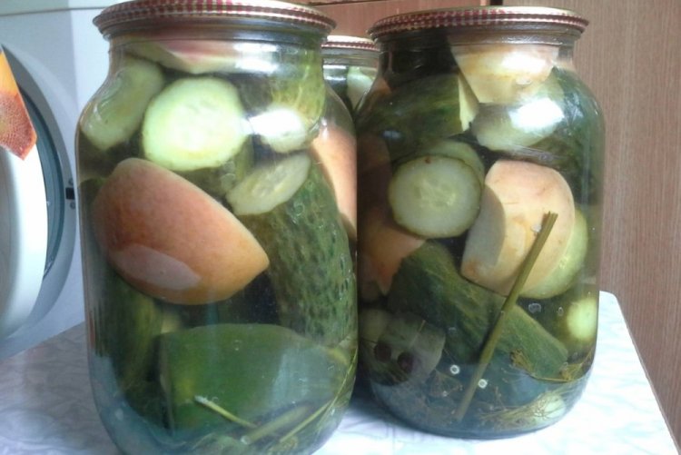 Корнишоны с яблоками на зиму