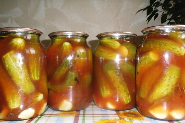 Корнишоны в томате на зиму