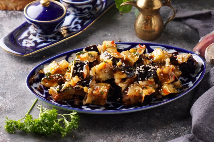 Карамелизованные баклажаны с рисовым уксусом