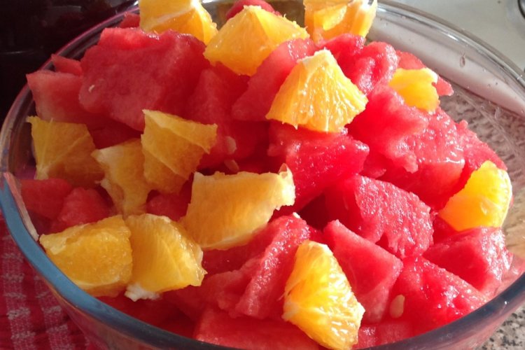 Салат с арбузом и апельсином