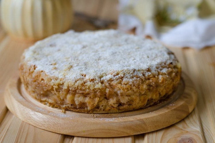 Насыпной пирог с грушей