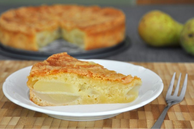 Пирог с грушей и творогом