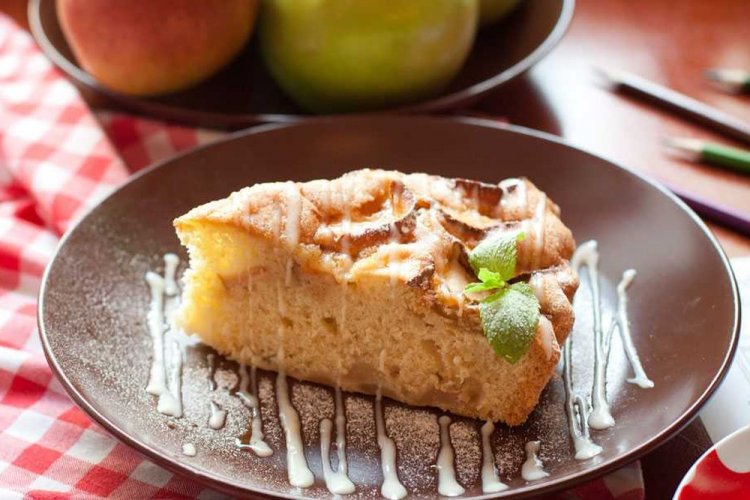 Пирог с грушей на рисовой муке