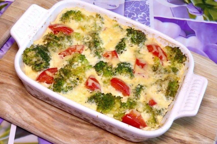 Картофельная запеканка с курицей и брокколи