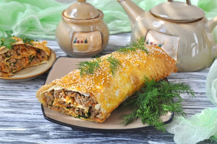 Рулет из фарша в лаваше