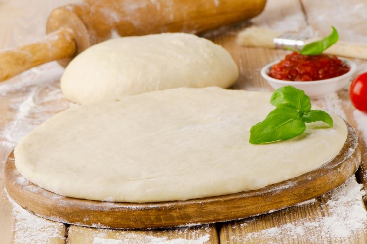 Тесто со сливочным маслом для тонкой пиццы