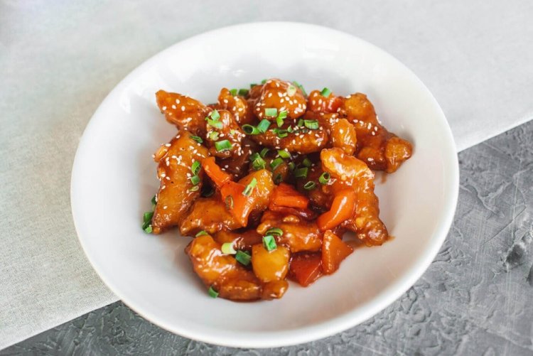 Свинина с ананасами в соусе терияки