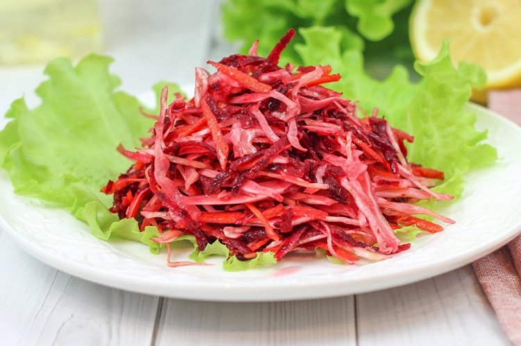 Свекла с кольраби по-корейски