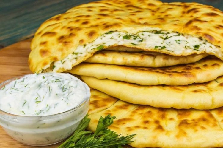 Лепешки с брынзой на сковороде