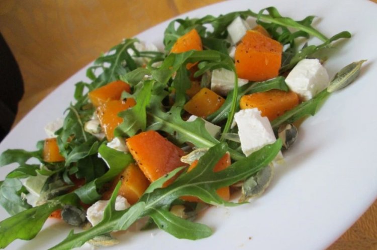 Салат с тыквой и брынзой