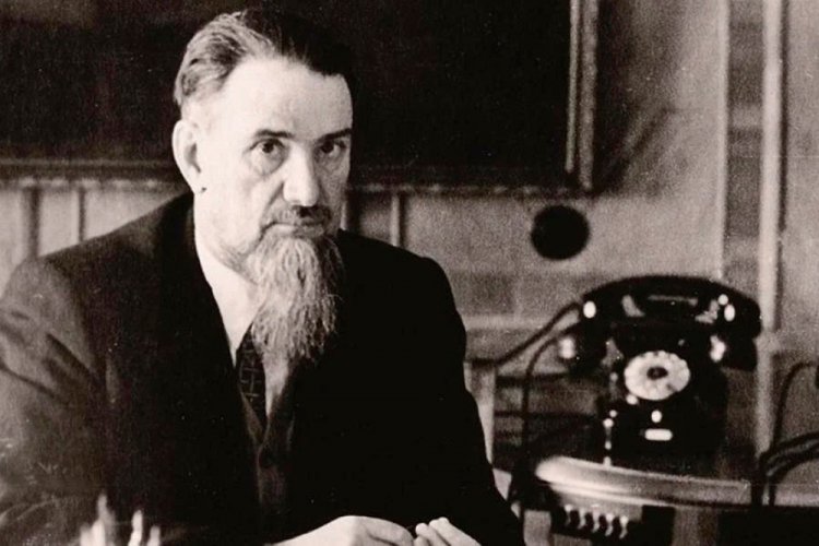 Игорь Васильевич Курчатов