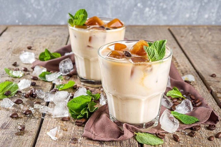 Мятный кофе с мороженым