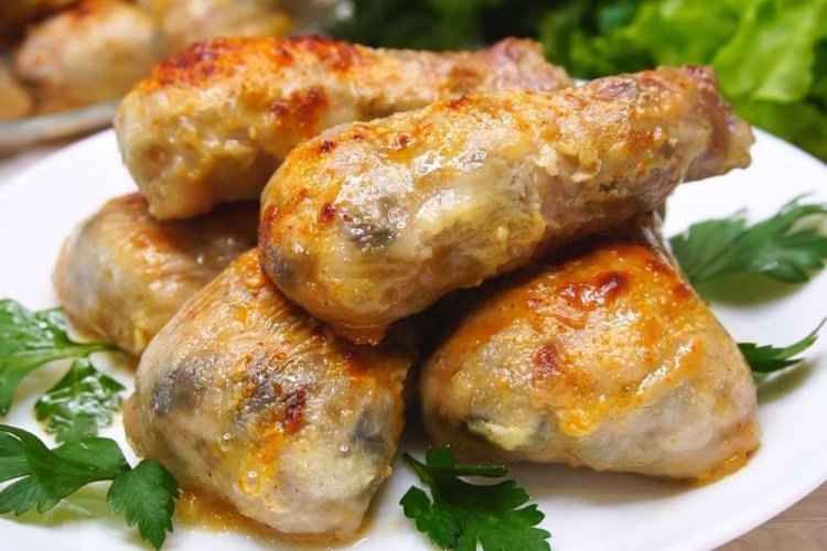 Куриные шейки, фаршированные грибами и картошкой