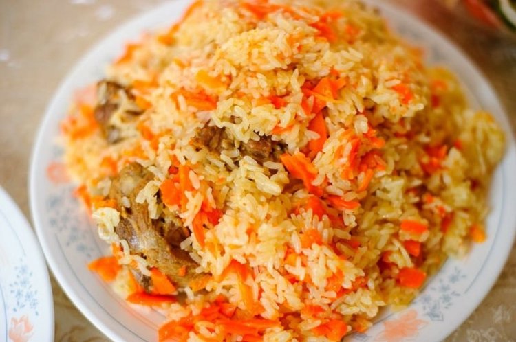 Плов с куриными шейками