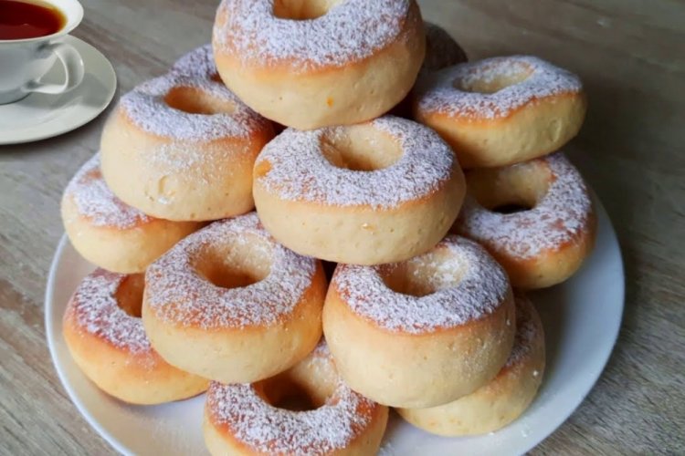 Творожные пончики со сметаной в духовке