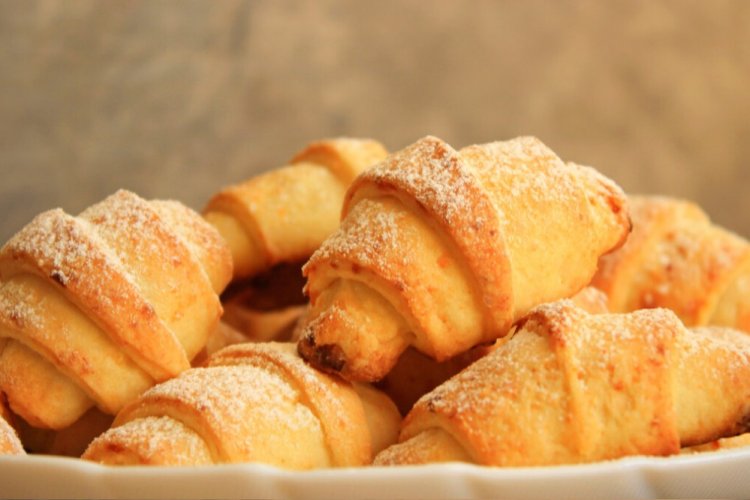 Творожные рогалики с лимоном